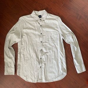 J.Crew Gray Shirt with Gray Buttons - Men’s Size Medium
